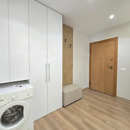 شقة Luxury 2bd Near Delijorgji *