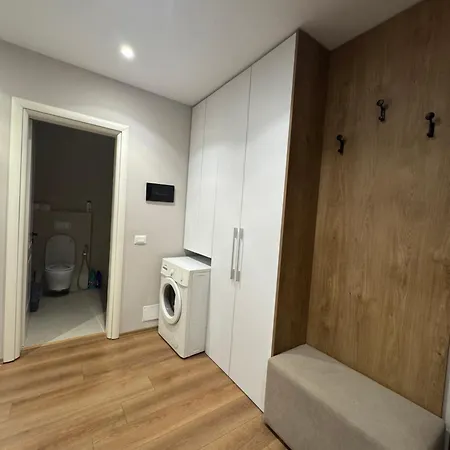 Prayla Luxury 2bd At Delijorgji Tirana