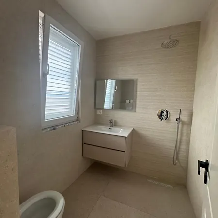 Prayla Luxury 2bd At Delijorgji Appartamento