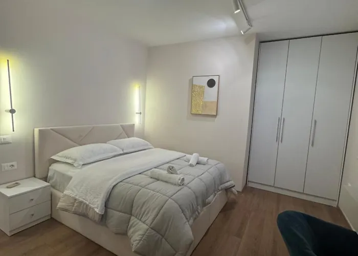 아파트 Prayla Luxury 2bd At Delijorgji 티라나